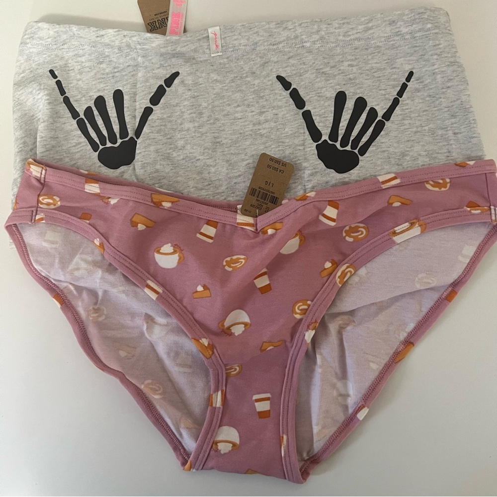 2 Large Victoria’s Secret PINK Panties 🎃